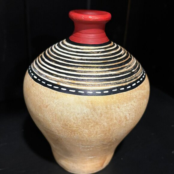 Terracotta Hand Painted Madhubani Matki Shaped Vase, Red, Gold and Black, India - Picture 6 of 10